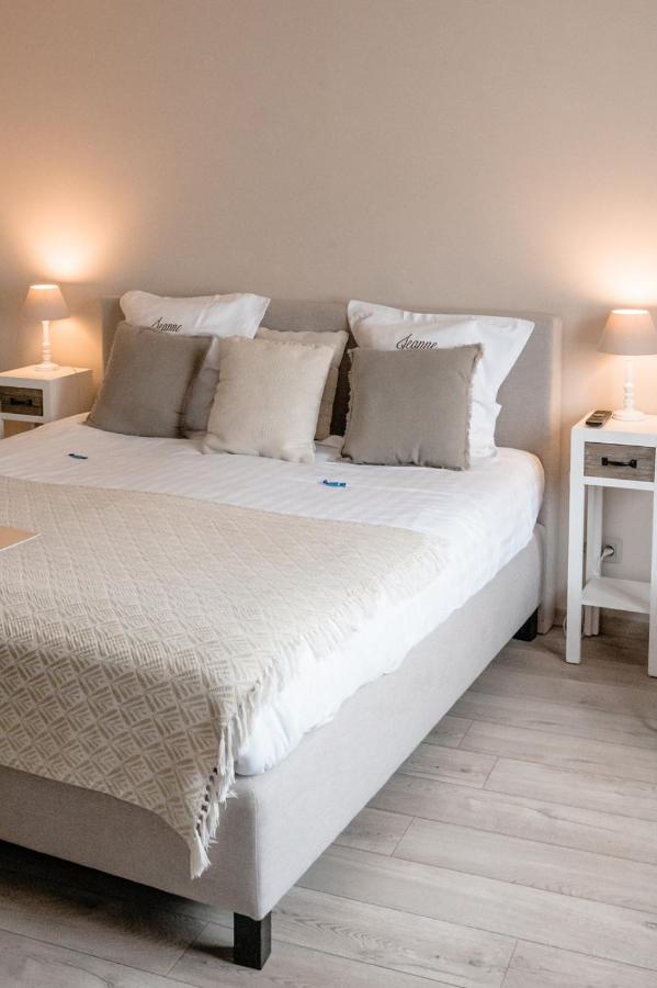 Jeanne Bed & Breakfast Nieuwpoort Bagian luar foto